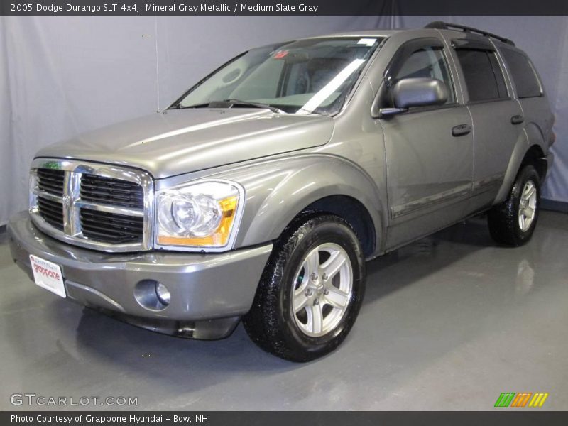 Mineral Gray Metallic / Medium Slate Gray 2005 Dodge Durango SLT 4x4
