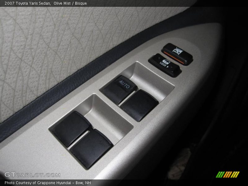 Olive Mist / Bisque 2007 Toyota Yaris Sedan