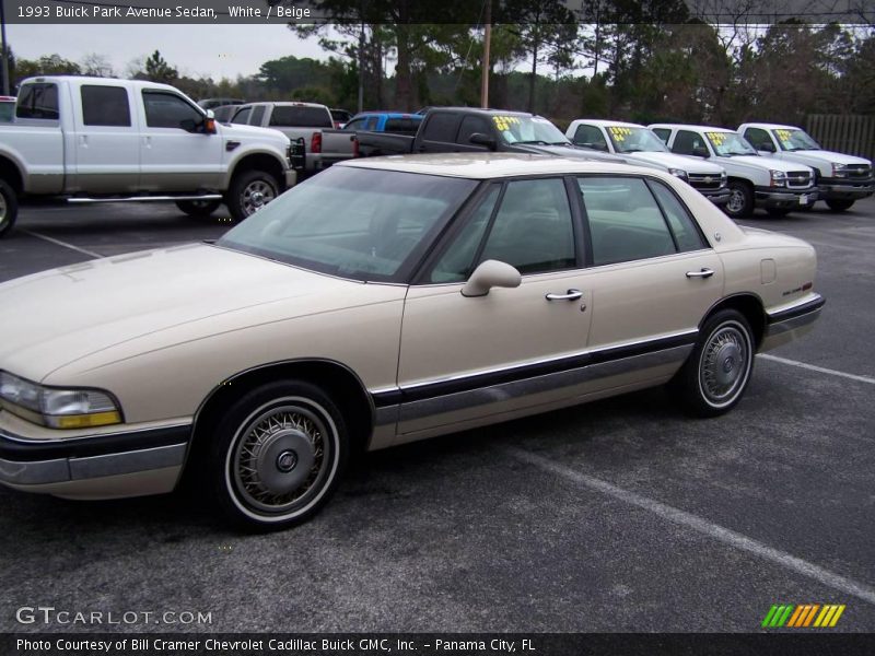 White / Beige 1993 Buick Park Avenue Sedan