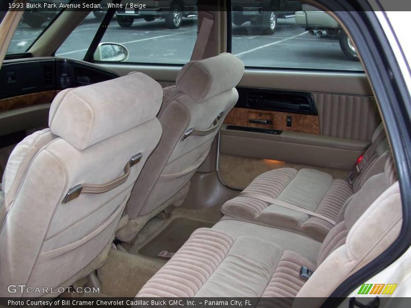White / Beige 1993 Buick Park Avenue Sedan