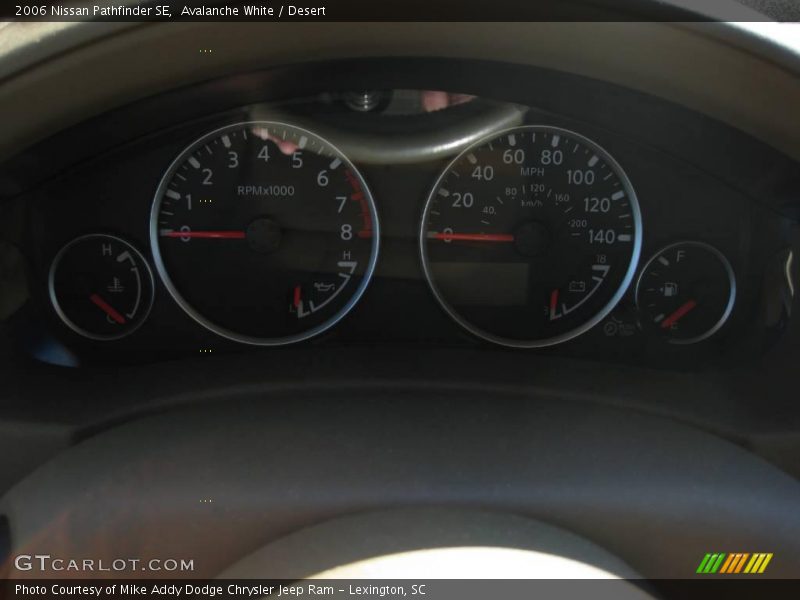 Avalanche White / Desert 2006 Nissan Pathfinder SE