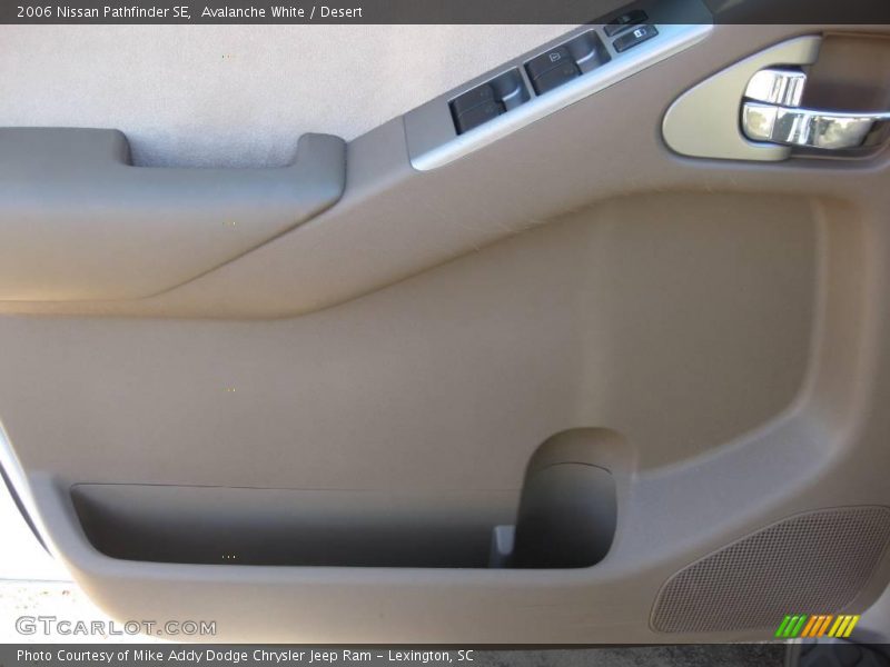 Avalanche White / Desert 2006 Nissan Pathfinder SE
