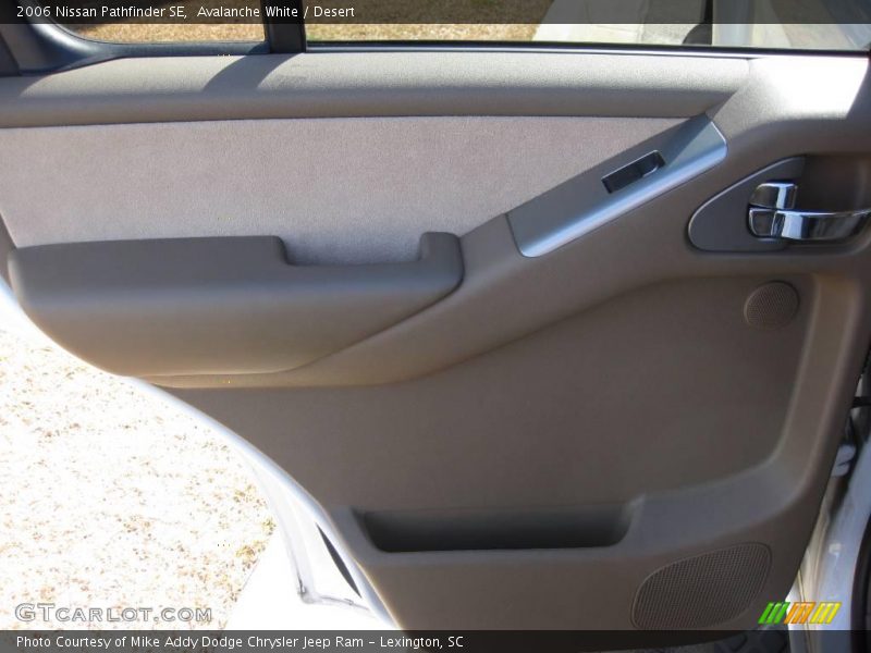 Avalanche White / Desert 2006 Nissan Pathfinder SE