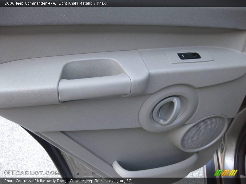Light Khaki Metallic / Khaki 2006 Jeep Commander 4x4