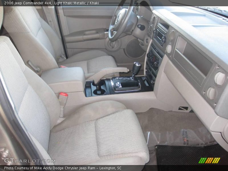 Light Khaki Metallic / Khaki 2006 Jeep Commander 4x4