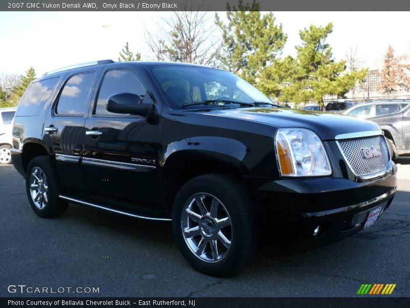 Onyx Black / Ebony Black 2007 GMC Yukon Denali AWD