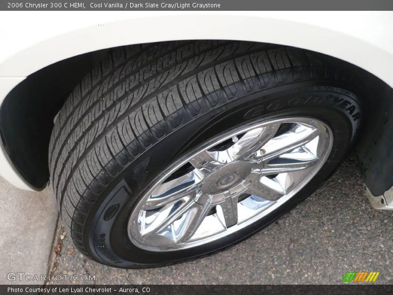 Cool Vanilla / Dark Slate Gray/Light Graystone 2006 Chrysler 300 C HEMI