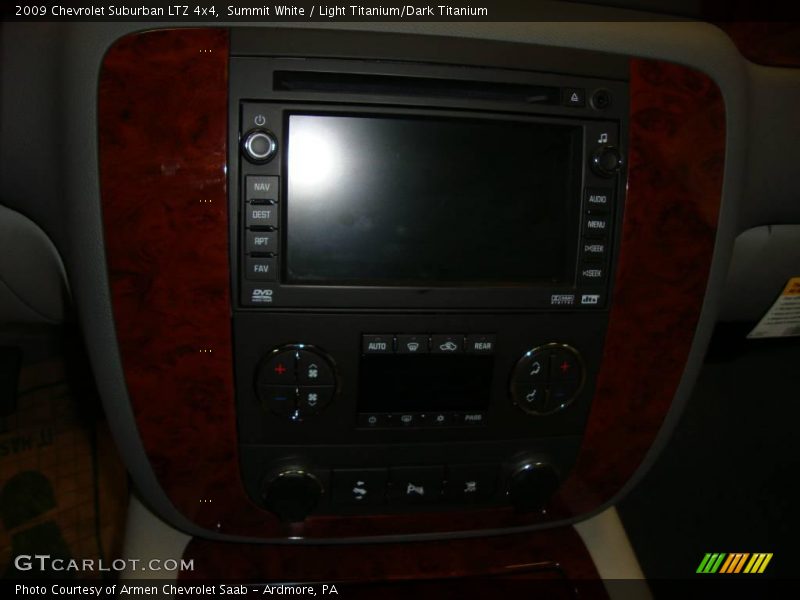 Summit White / Light Titanium/Dark Titanium 2009 Chevrolet Suburban LTZ 4x4