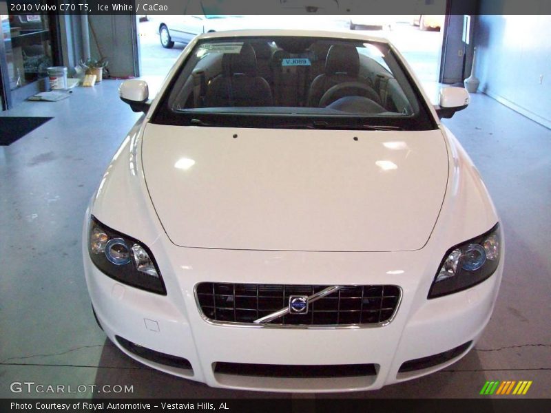 Ice White / CaCao 2010 Volvo C70 T5