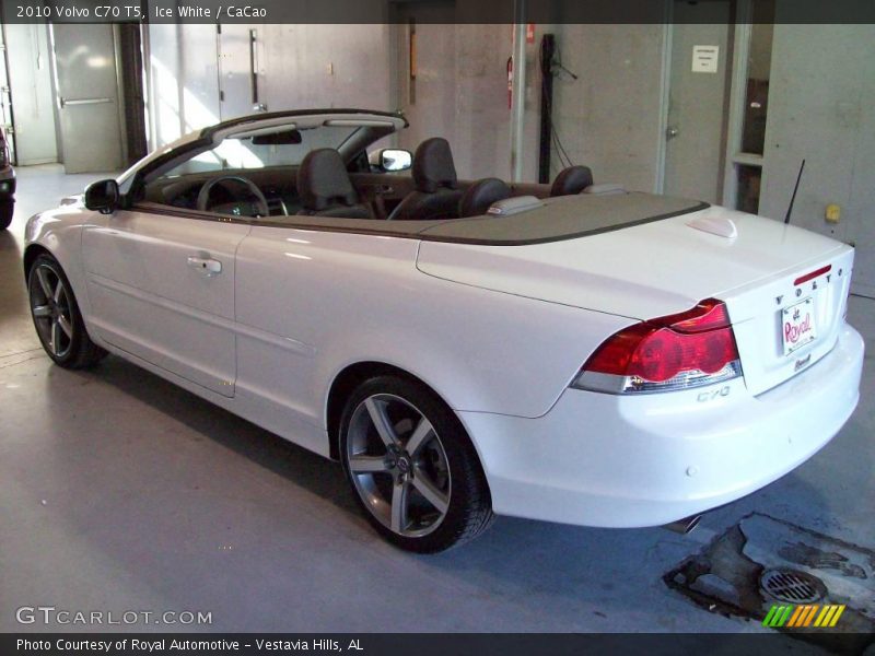 Ice White / CaCao 2010 Volvo C70 T5
