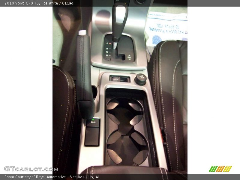 Ice White / CaCao 2010 Volvo C70 T5