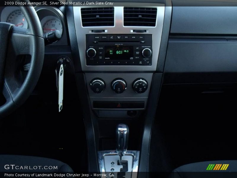 Silver Steel Metallic / Dark Slate Gray 2009 Dodge Avenger SE