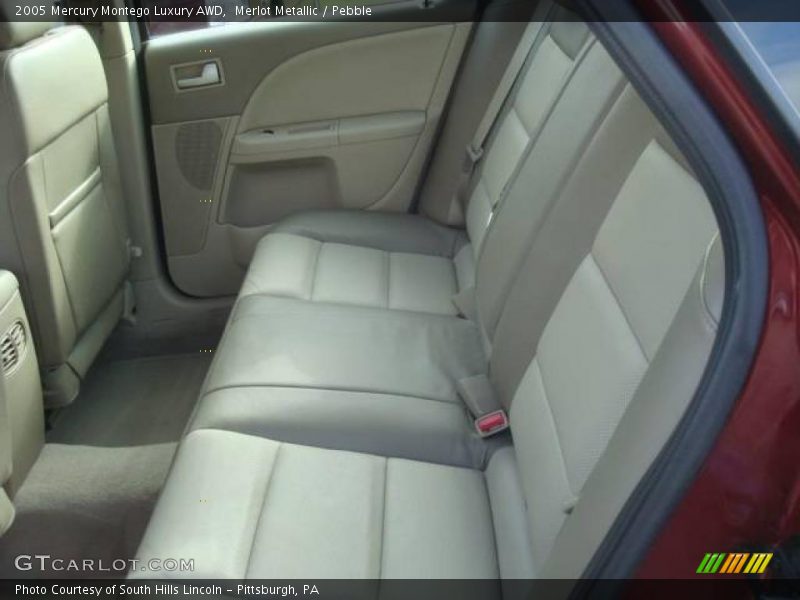 Merlot Metallic / Pebble 2005 Mercury Montego Luxury AWD