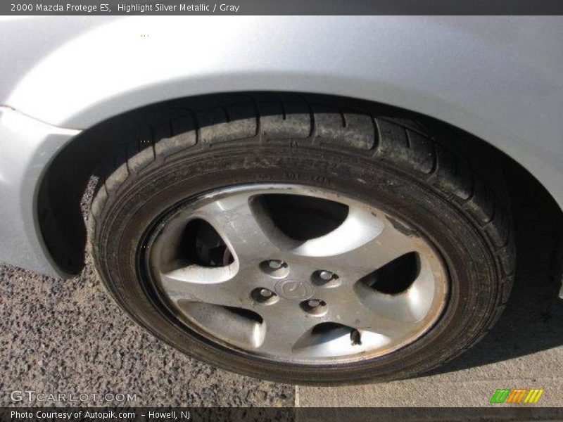 Highlight Silver Metallic / Gray 2000 Mazda Protege ES