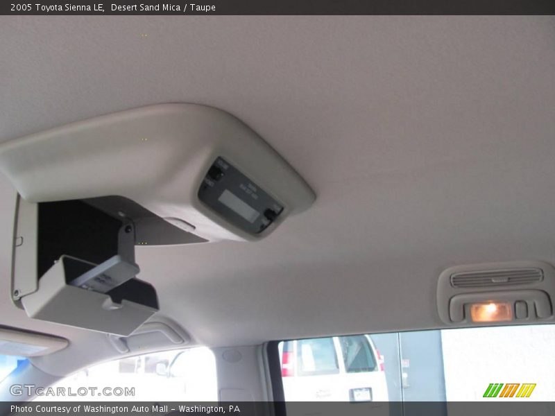 Desert Sand Mica / Taupe 2005 Toyota Sienna LE