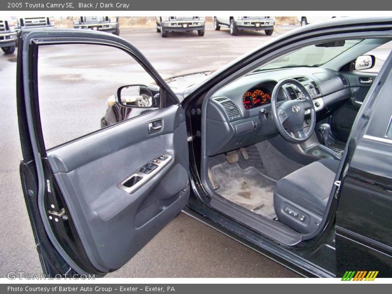 Black / Dark Gray 2005 Toyota Camry SE