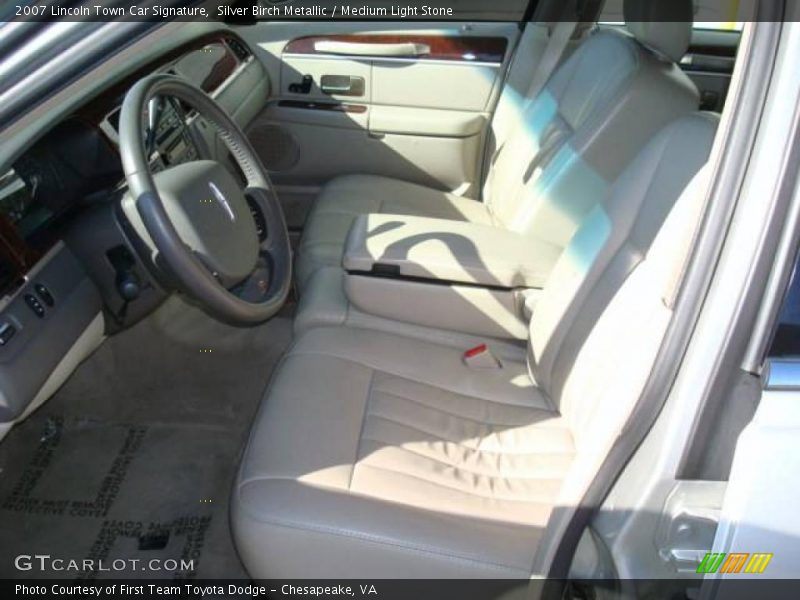 Silver Birch Metallic / Medium Light Stone 2007 Lincoln Town Car Signature
