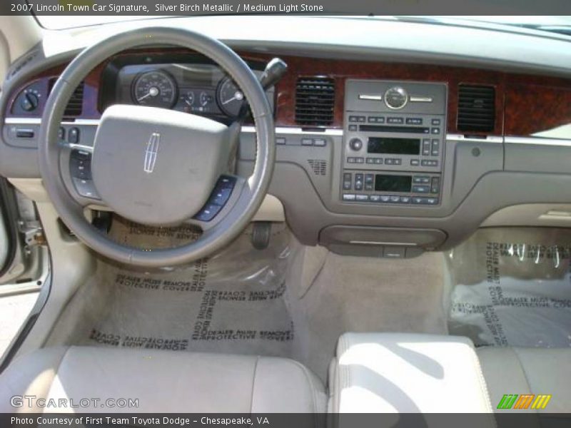 Silver Birch Metallic / Medium Light Stone 2007 Lincoln Town Car Signature