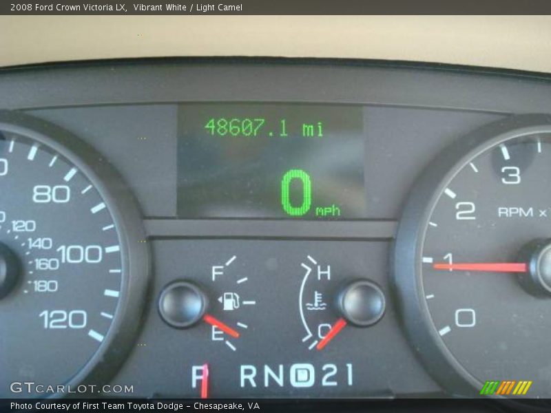 Vibrant White / Light Camel 2008 Ford Crown Victoria LX