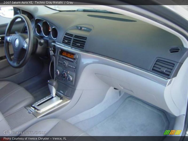 Techno Gray Metallic / Gray 2007 Saturn Aura XE