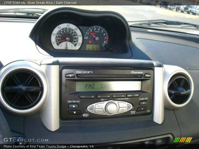 Silver Streak Mica / Dark Charcoal 2006 Scion xA