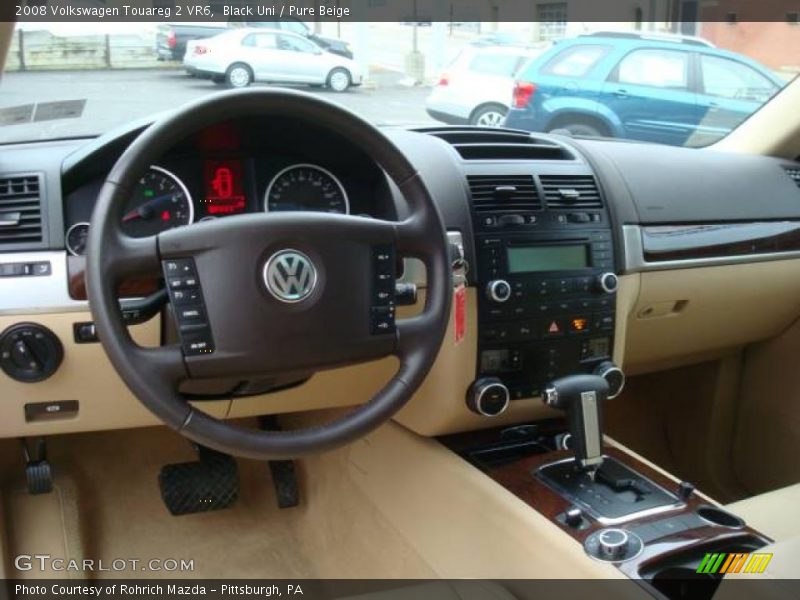 Black Uni / Pure Beige 2008 Volkswagen Touareg 2 VR6