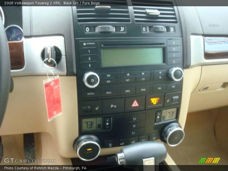 Black Uni / Pure Beige 2008 Volkswagen Touareg 2 VR6
