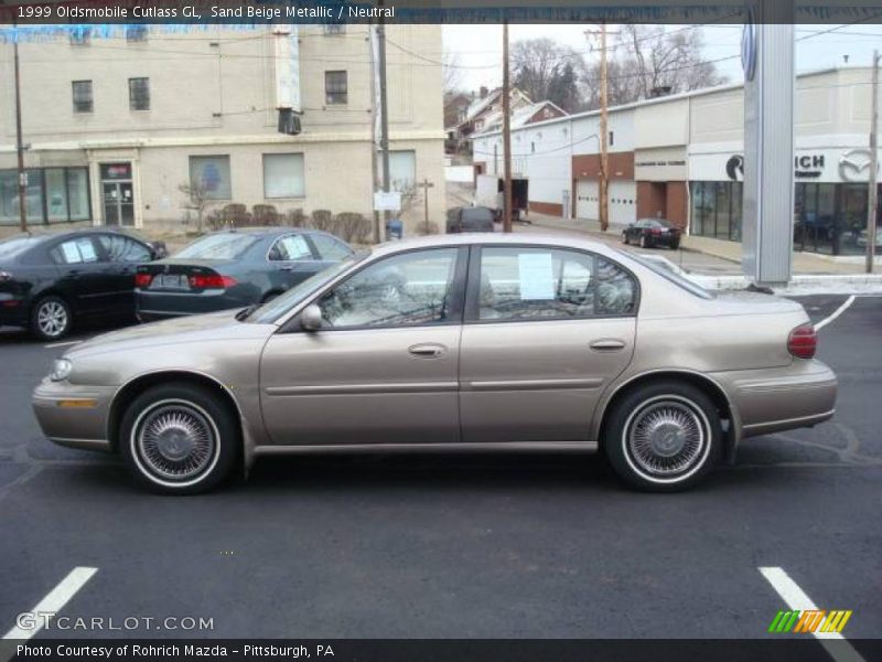 Sand Beige Metallic / Neutral 1999 Oldsmobile Cutlass GL