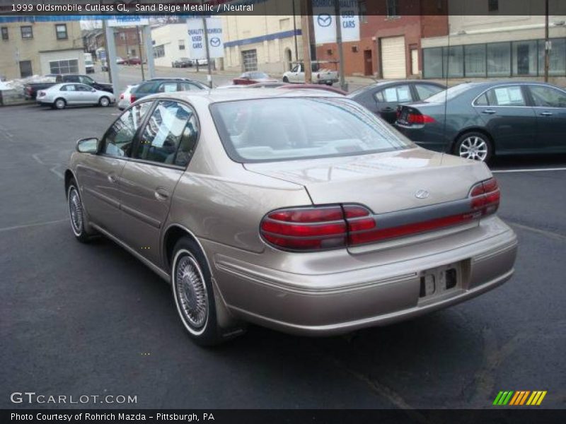 Sand Beige Metallic / Neutral 1999 Oldsmobile Cutlass GL