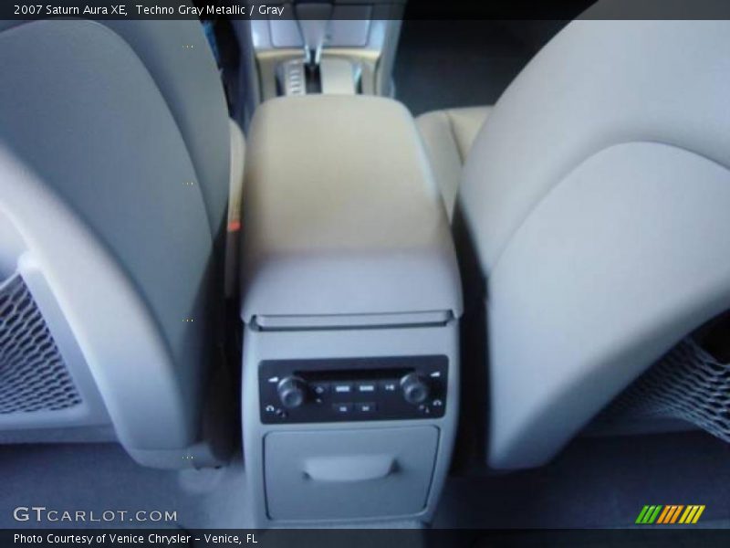 Techno Gray Metallic / Gray 2007 Saturn Aura XE