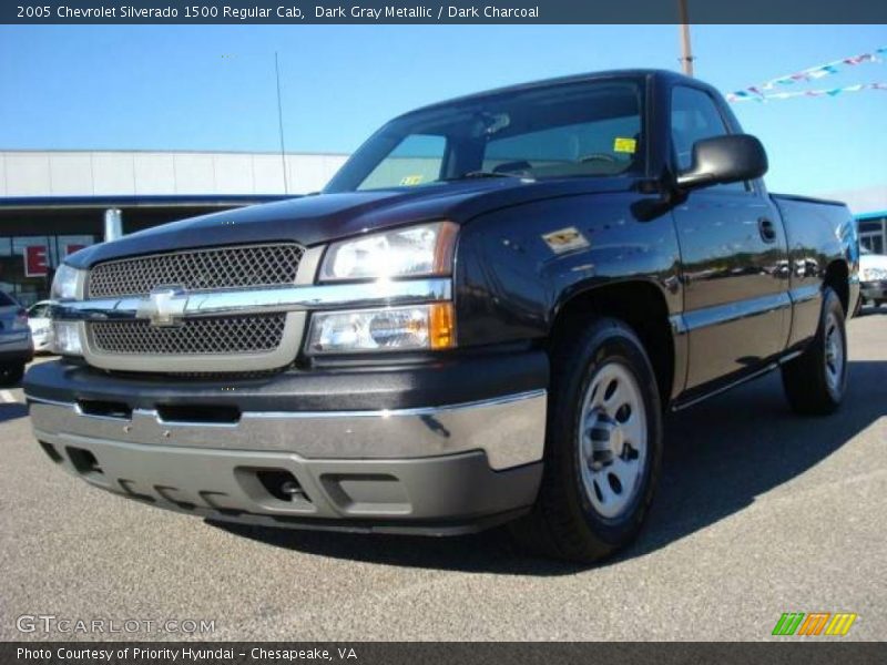 Dark Gray Metallic / Dark Charcoal 2005 Chevrolet Silverado 1500 Regular Cab