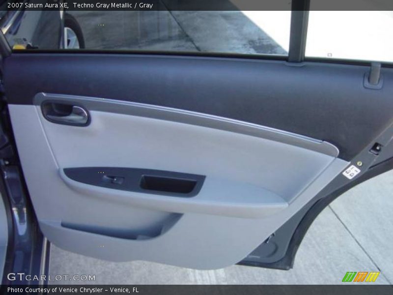 Techno Gray Metallic / Gray 2007 Saturn Aura XE