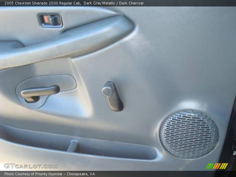 Dark Gray Metallic / Dark Charcoal 2005 Chevrolet Silverado 1500 Regular Cab