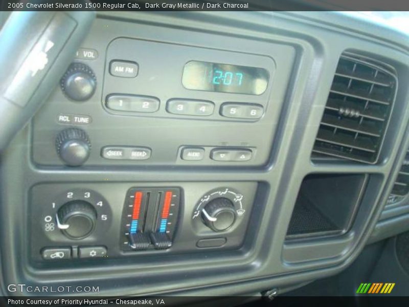 Dark Gray Metallic / Dark Charcoal 2005 Chevrolet Silverado 1500 Regular Cab