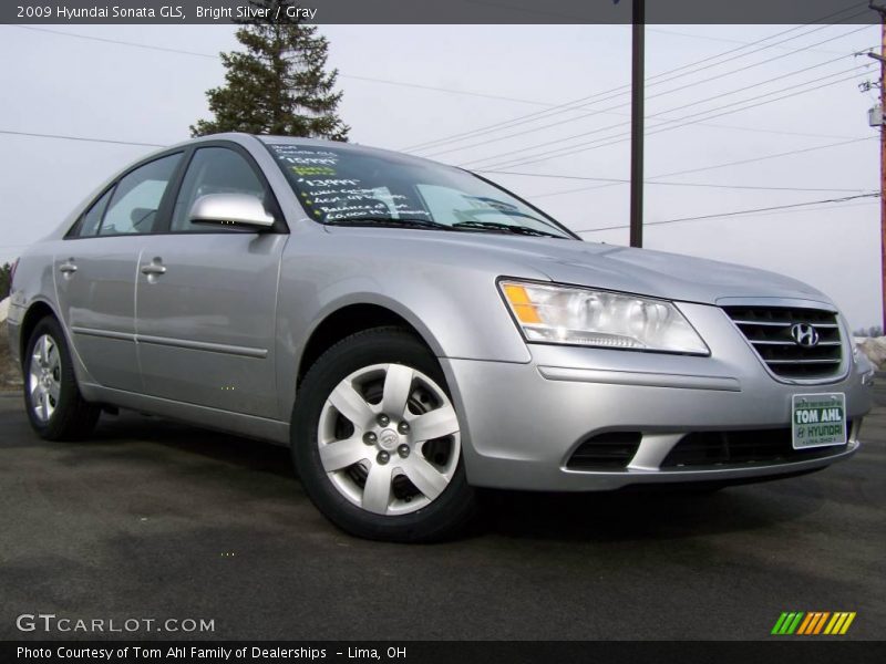 Bright Silver / Gray 2009 Hyundai Sonata GLS