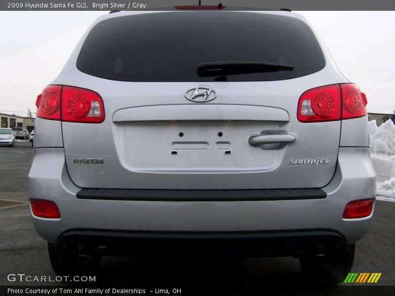 Bright Silver / Gray 2009 Hyundai Santa Fe GLS