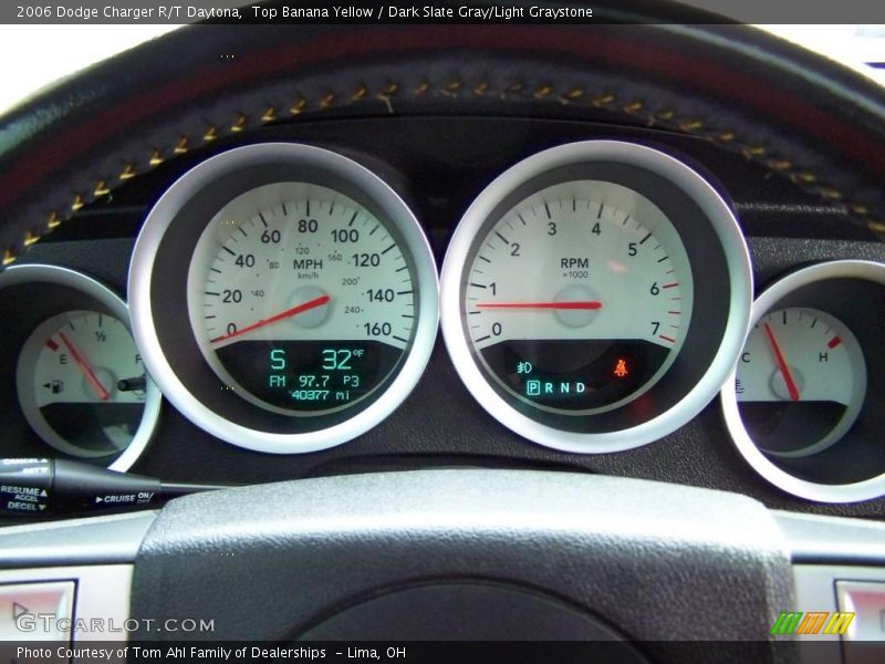 Top Banana Yellow / Dark Slate Gray/Light Graystone 2006 Dodge Charger R/T Daytona