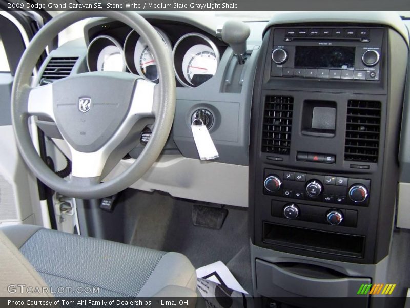 Stone White / Medium Slate Gray/Light Shale 2009 Dodge Grand Caravan SE