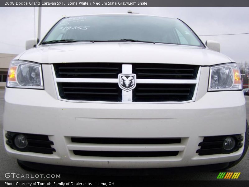 Stone White / Medium Slate Gray/Light Shale 2008 Dodge Grand Caravan SXT