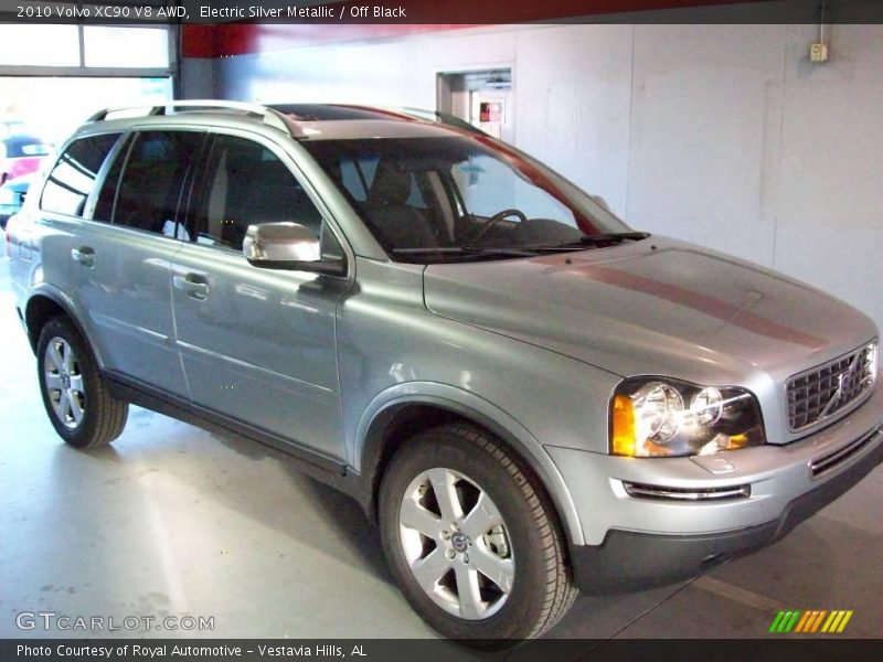 Electric Silver Metallic / Off Black 2010 Volvo XC90 V8 AWD