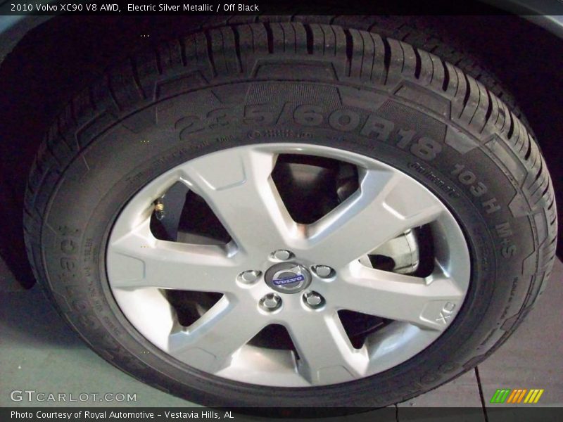 Electric Silver Metallic / Off Black 2010 Volvo XC90 V8 AWD