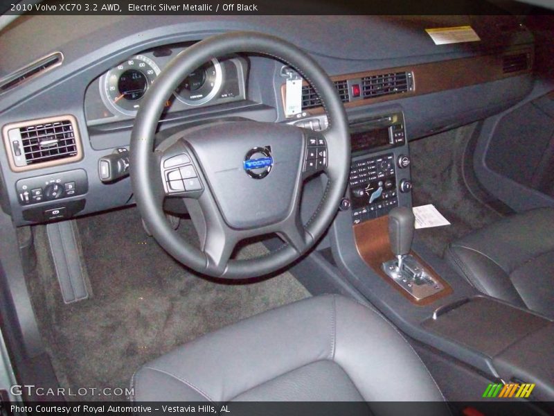Electric Silver Metallic / Off Black 2010 Volvo XC70 3.2 AWD