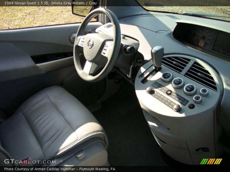 Smoke Gray Metallic / Gray 2004 Nissan Quest 3.5 SE