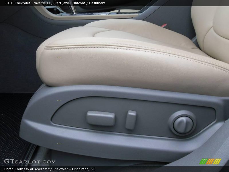 Red Jewel Tintcoat / Cashmere 2010 Chevrolet Traverse LT