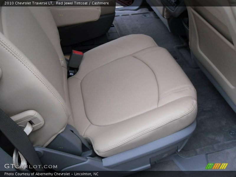 Red Jewel Tintcoat / Cashmere 2010 Chevrolet Traverse LT