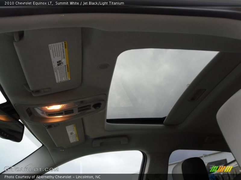 Summit White / Jet Black/Light Titanium 2010 Chevrolet Equinox LT