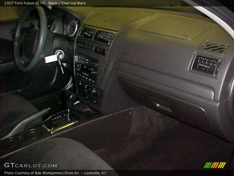 Black / Charcoal Black 2007 Ford Fusion SE V6