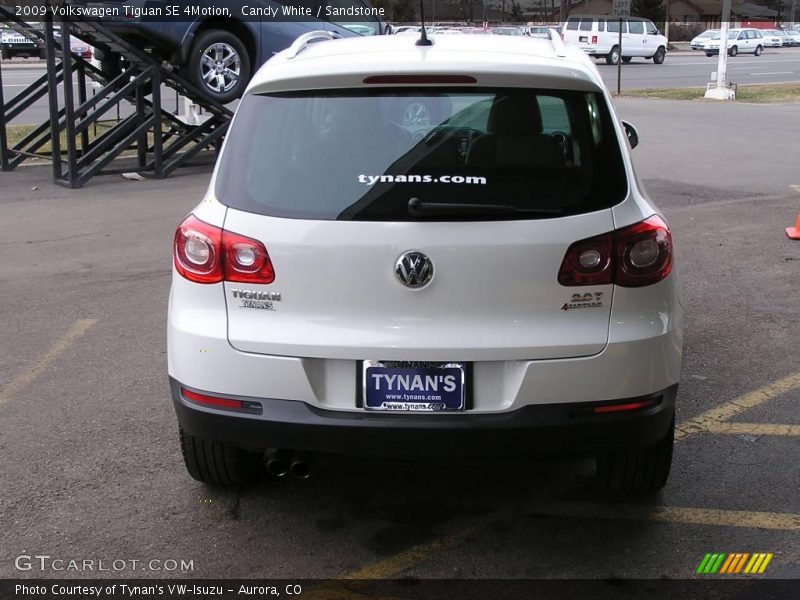 Candy White / Sandstone 2009 Volkswagen Tiguan SE 4Motion