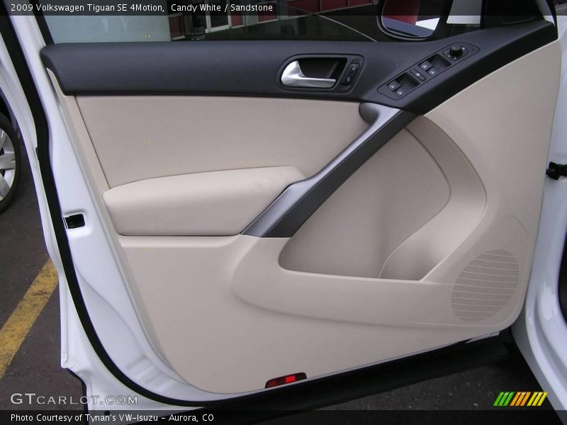 Candy White / Sandstone 2009 Volkswagen Tiguan SE 4Motion