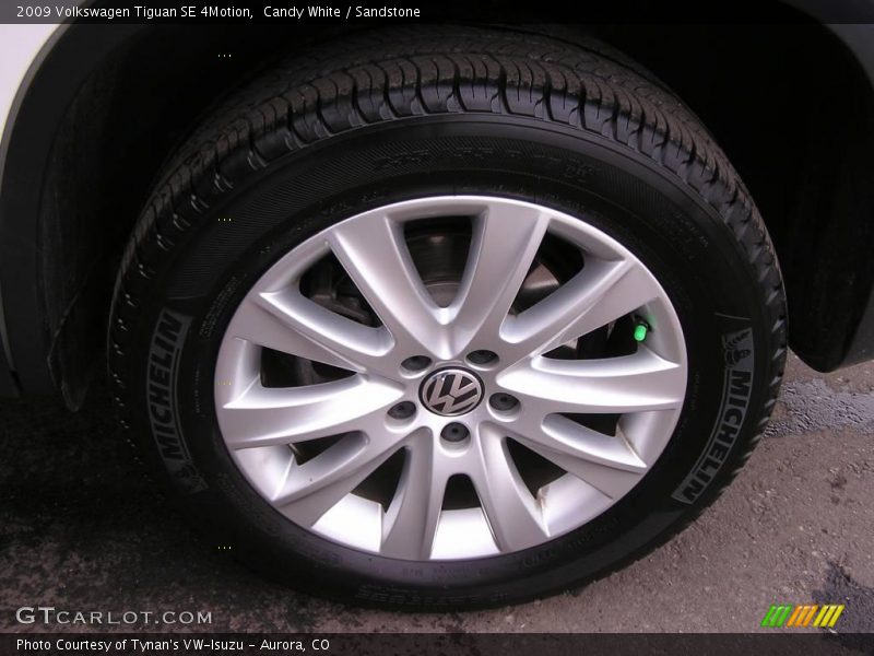 Candy White / Sandstone 2009 Volkswagen Tiguan SE 4Motion